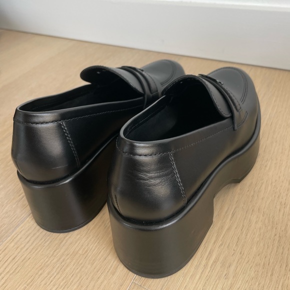 Chanel Women’s CC Platform Loafers Leather Black Size US 7 - Picture 6 of 9
